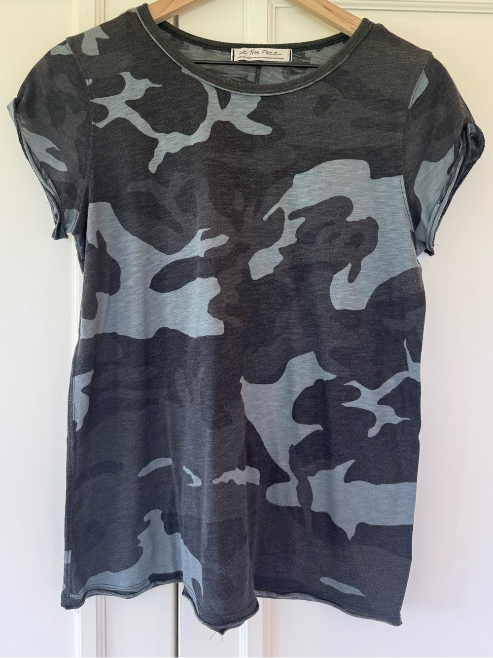 We The Free short sleeve tee in gray camo, size M